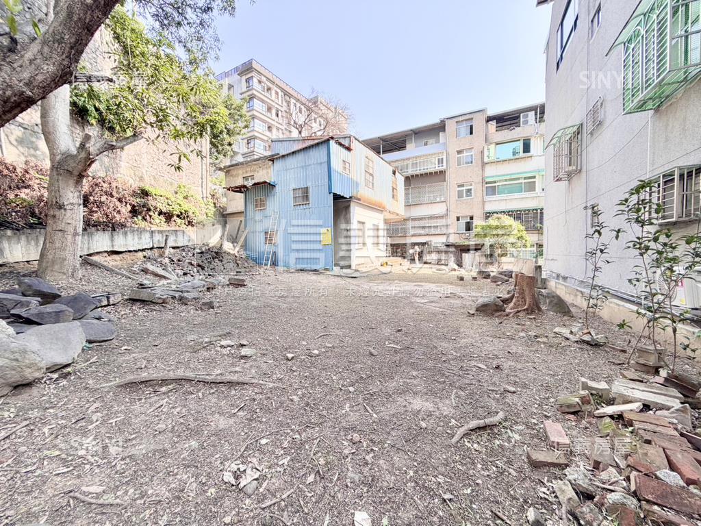 稀有釋出大地坪透天房屋室內格局與周邊環境