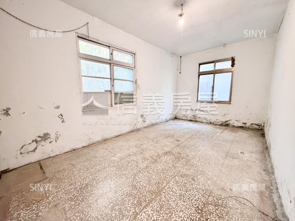 稀有釋出大地坪透天房屋室內格局與周邊環境