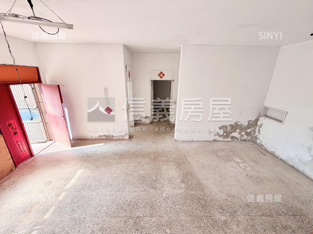 稀有釋出大地坪透天房屋室內格局與周邊環境