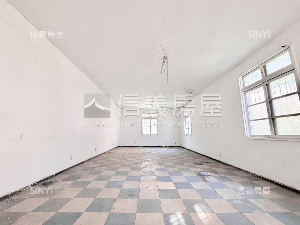 稀有釋出大地坪透天房屋室內格局與周邊環境