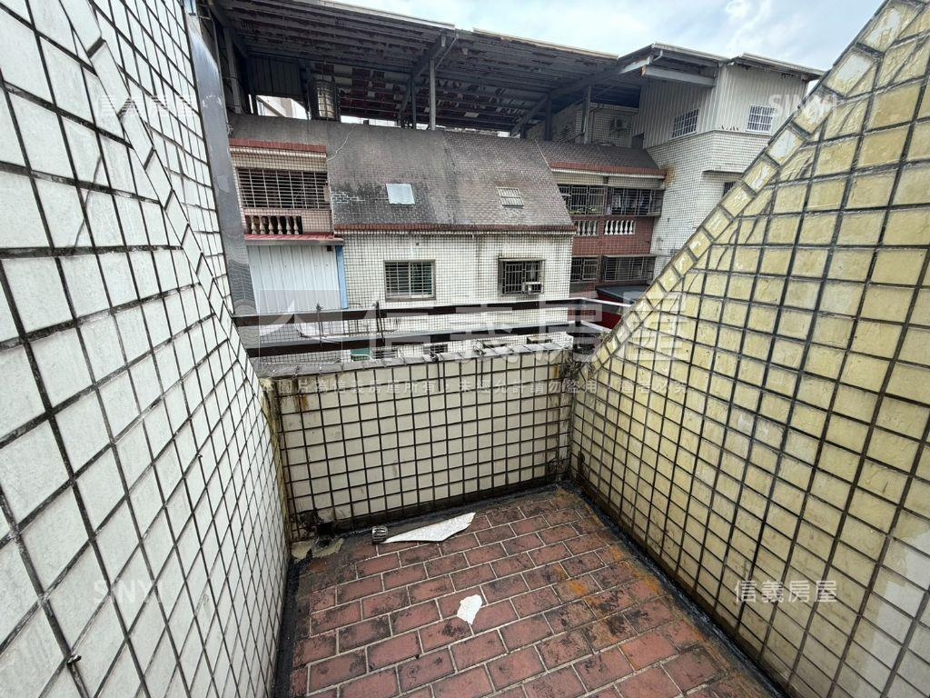 北區人車分道稀有讚透天房屋室內格局與周邊環境