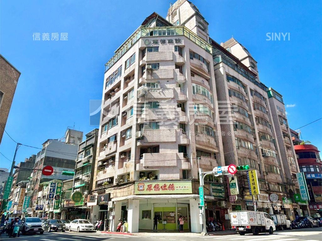 中正冠德景觀電梯三房房屋室內格局與周邊環境