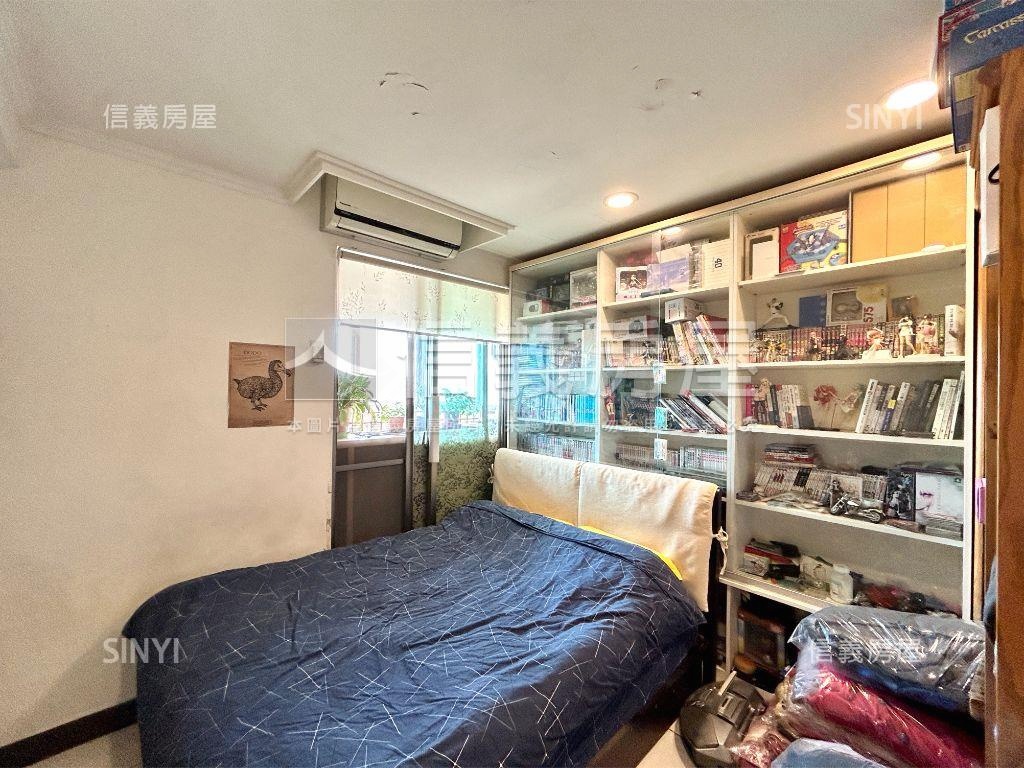 中正冠德景觀電梯三房房屋室內格局與周邊環境