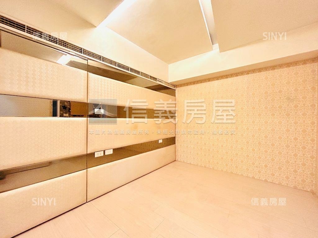 來喔！雙捷運２房格局方正房屋室內格局與周邊環境