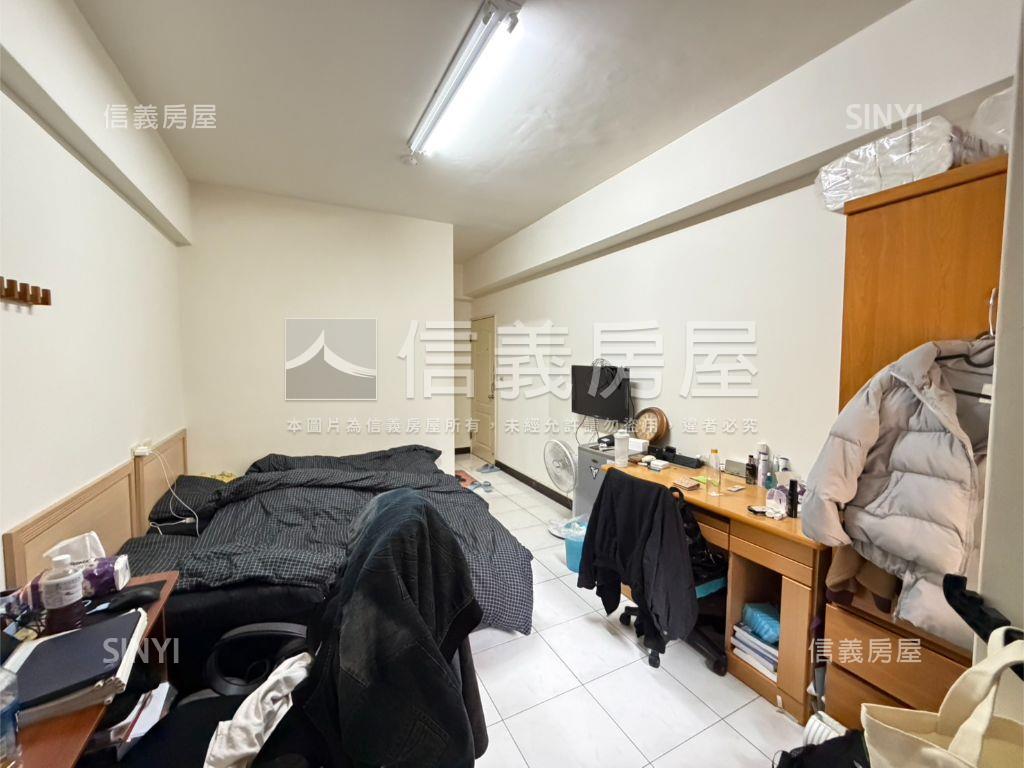 淡水金雞母稀有收租聖品房屋室內格局與周邊環境