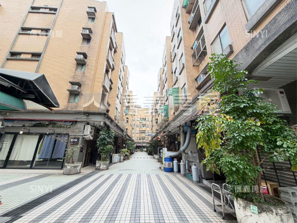 淡水金雞母稀有收租聖品房屋室內格局與周邊環境