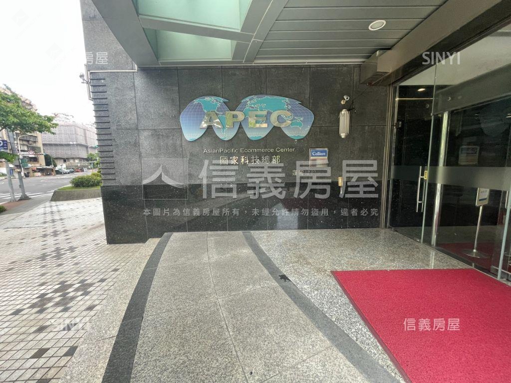 ＡＰＥＣ挑高８Ｍ雙層辦公房屋室內格局與周邊環境