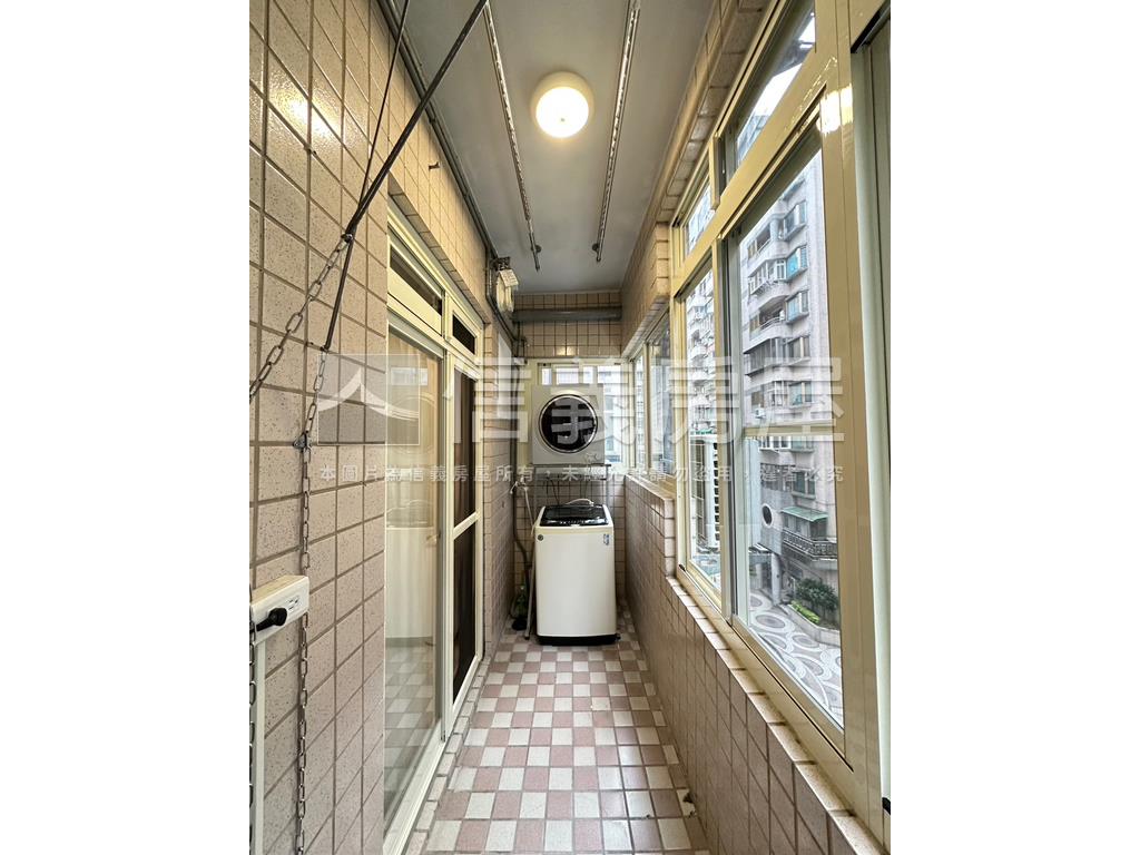 浪漫貴族享精品房屋室內格局與周邊環境