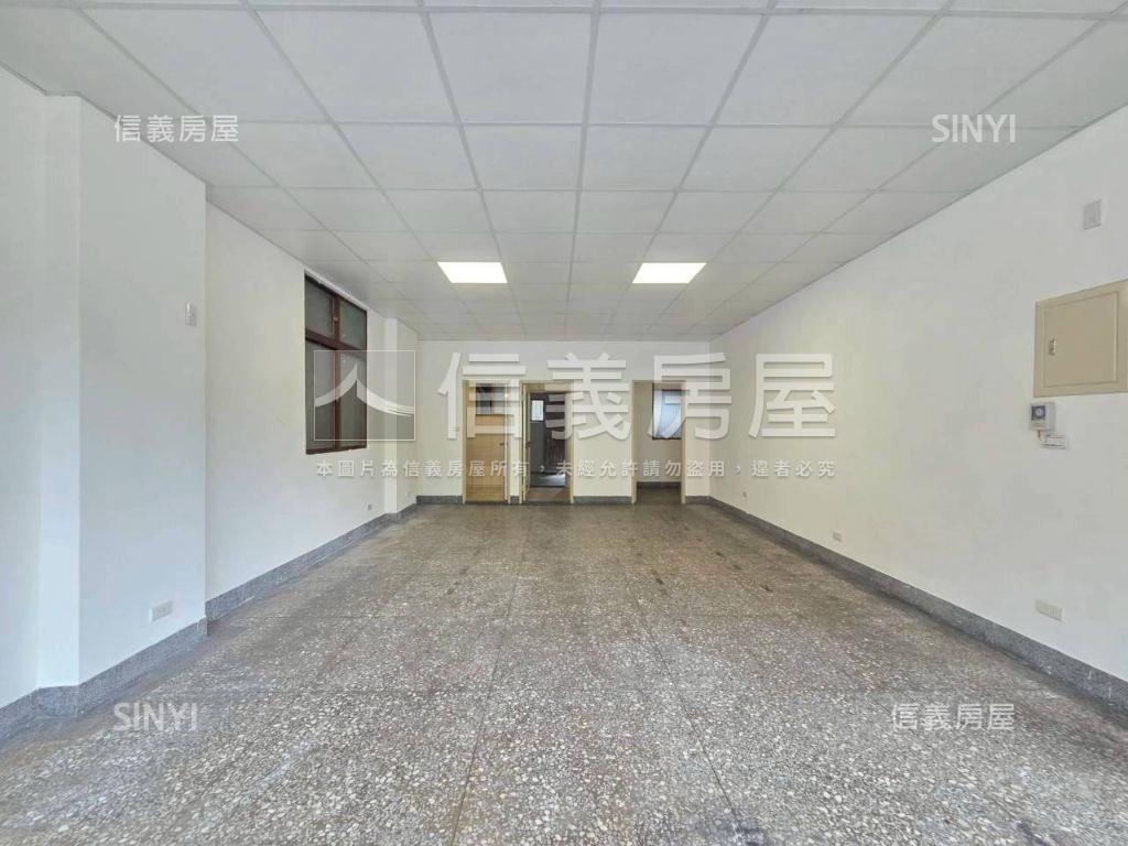板橋優質店面，有地下室房屋室內格局與周邊環境