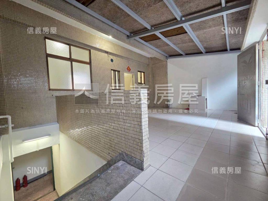 板橋優質店面，有地下室房屋室內格局與周邊環境