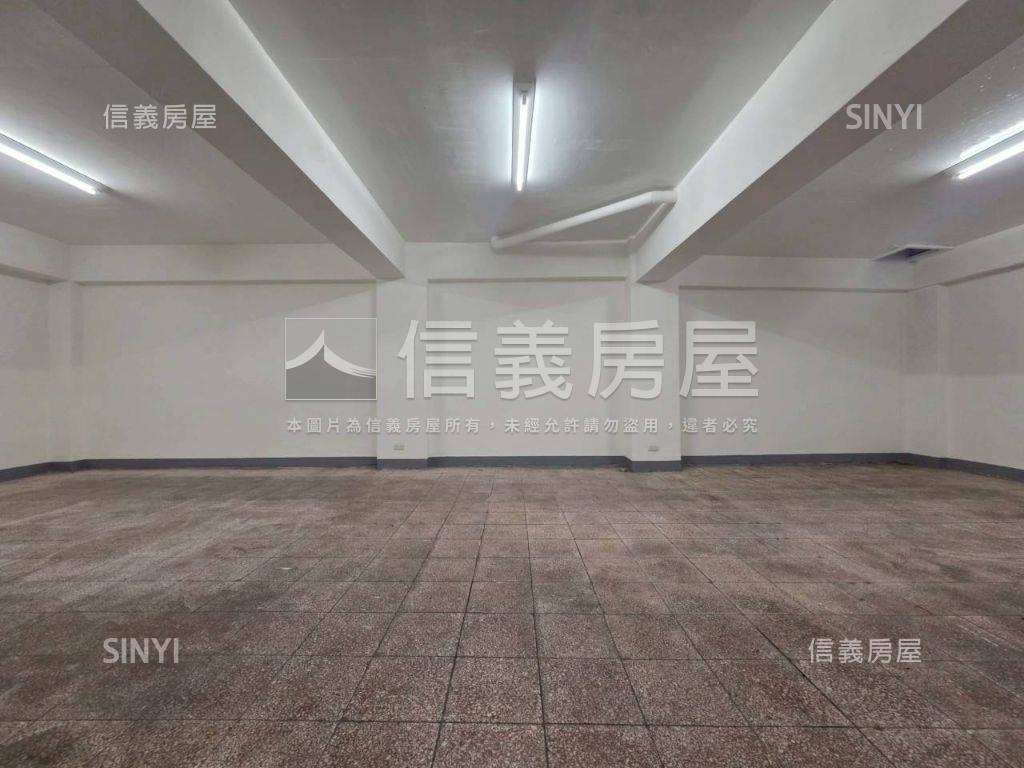 板橋優質店面，有地下室房屋室內格局與周邊環境