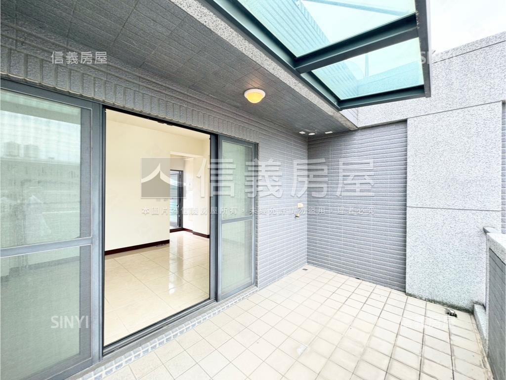 近中興商圈臨路震後別墅房屋室內格局與周邊環境