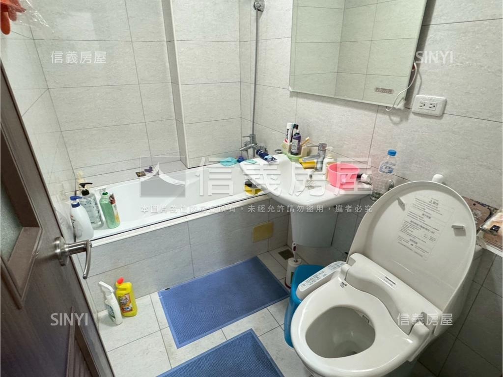 近中興商圈臨路震後別墅房屋室內格局與周邊環境