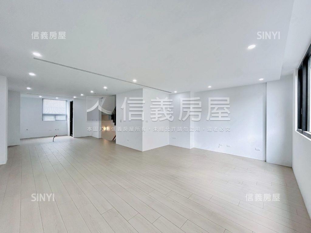 北屯近仁美國小電梯豪墅Ｂ房屋室內格局與周邊環境