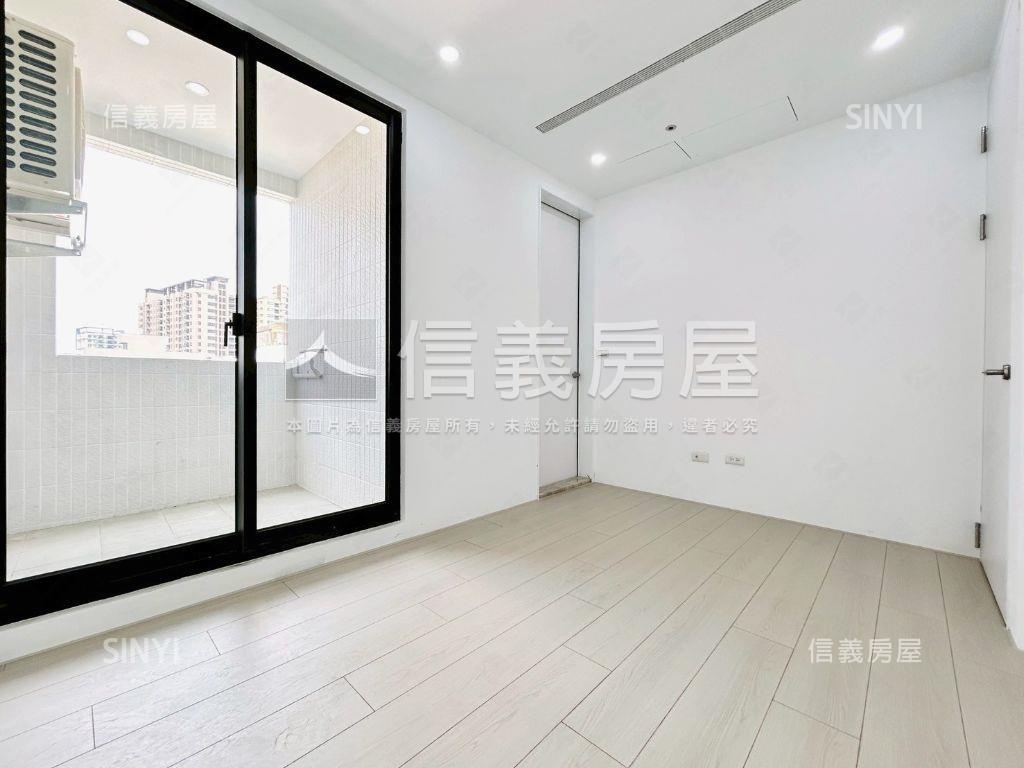 北屯近仁美國小電梯豪墅Ｂ房屋室內格局與周邊環境