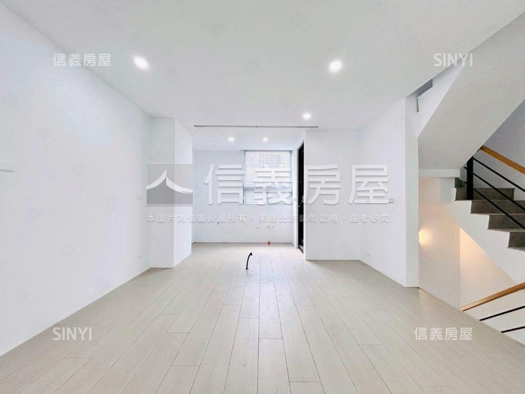 北屯近仁美國小電梯豪墅Ｂ房屋室內格局與周邊環境