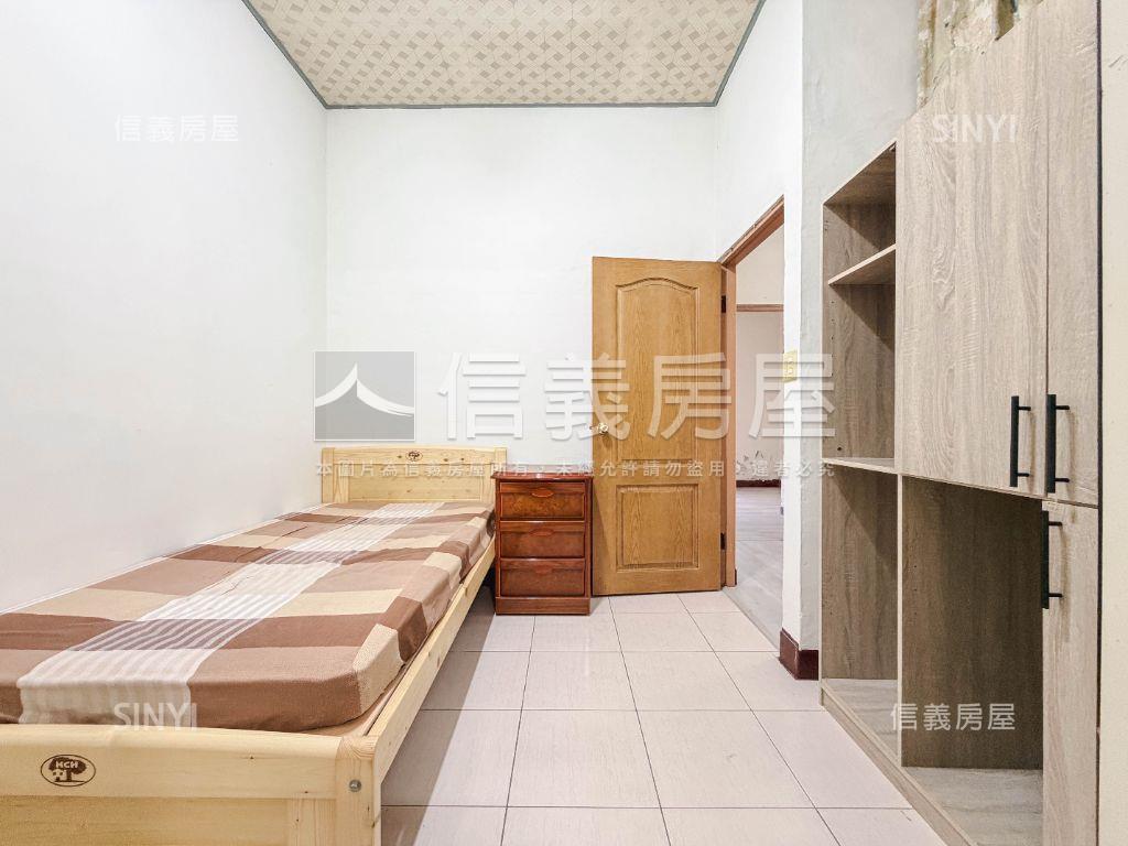 仁和路獨院角窗透天房屋室內格局與周邊環境
