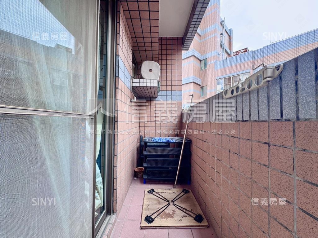 近樹義國小四房附車位房屋室內格局與周邊環境