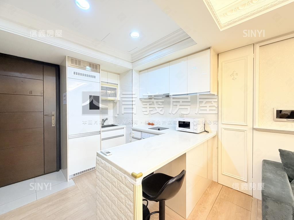 遠雄首府豪華精緻美宅車位房屋室內格局與周邊環境