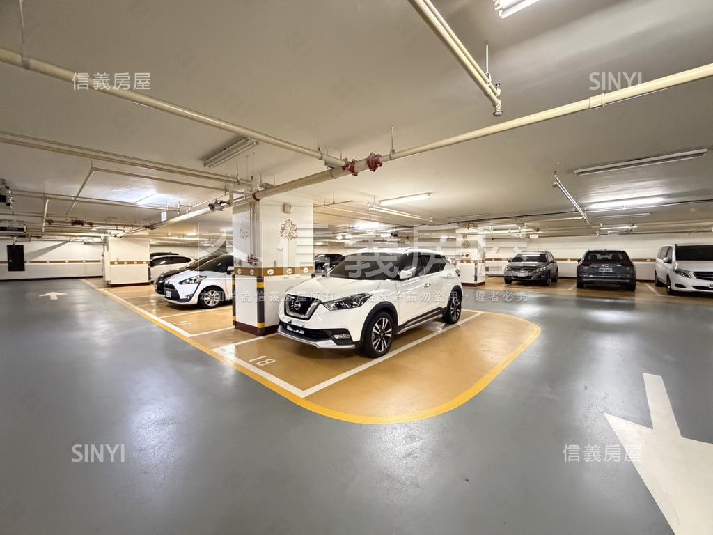 遠雄首府豪華精緻美宅車位房屋室內格局與周邊環境