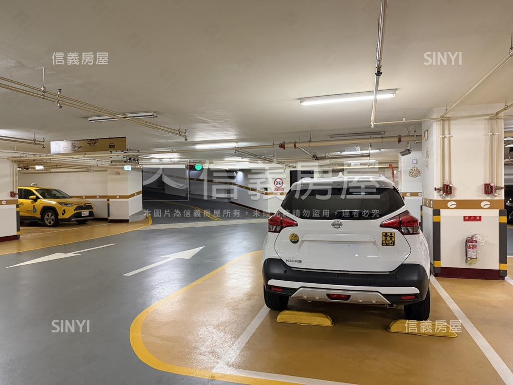 遠雄首府豪華精緻美宅車位房屋室內格局與周邊環境