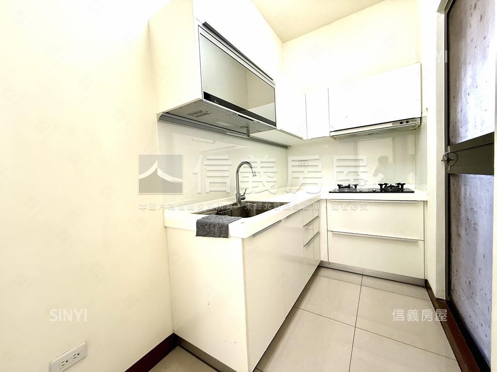 仁武高樓景觀大兩房平車房屋室內格局與周邊環境