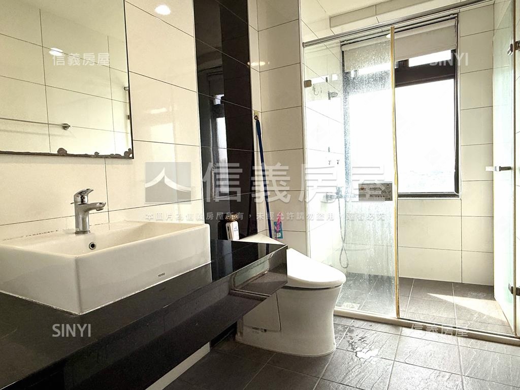 仁武高樓景觀大兩房平車房屋室內格局與周邊環境