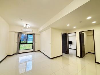 鶯桃捷運站三房車位