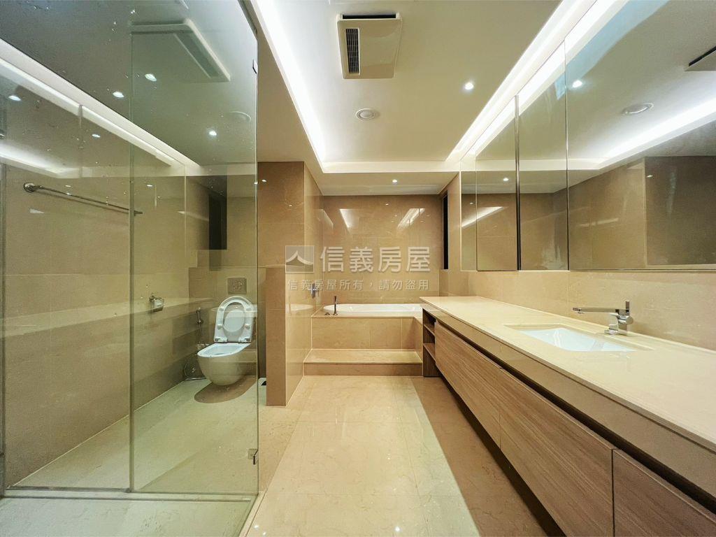 文化中心｜高樓景觀雙平車房屋室內格局與周邊環境
