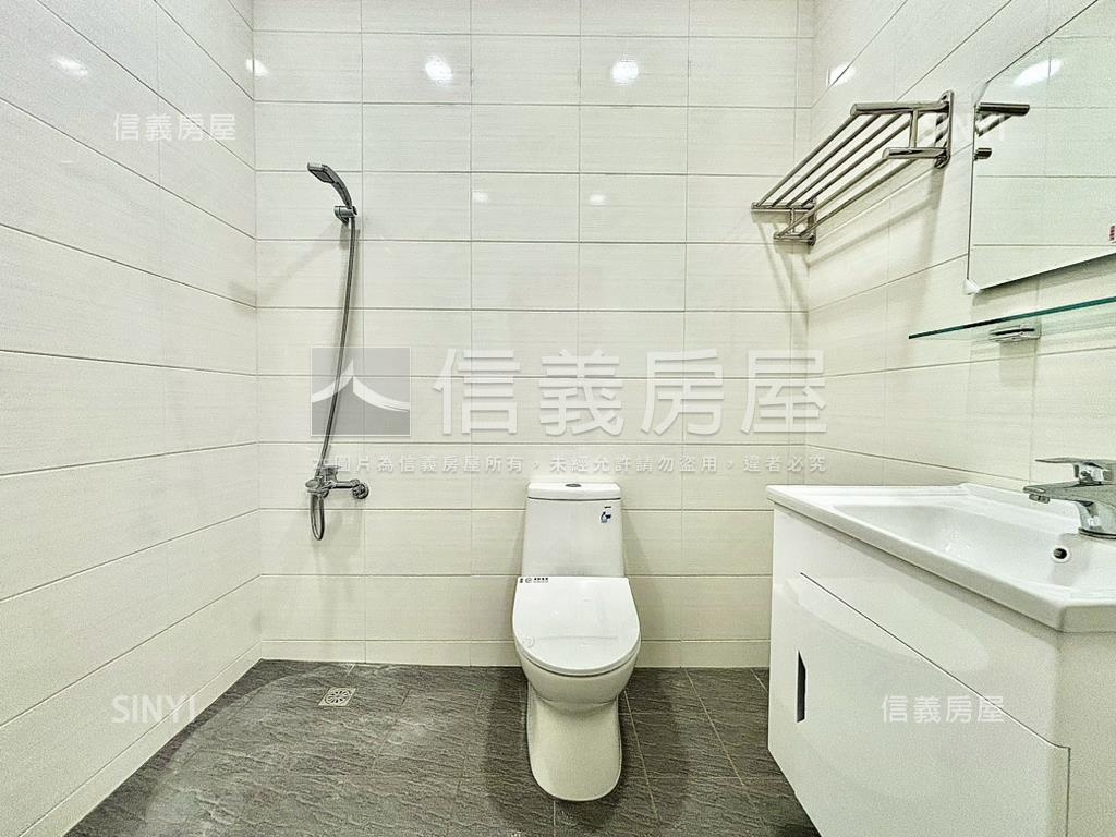 近中山醫中邑一品孝親三房房屋室內格局與周邊環境