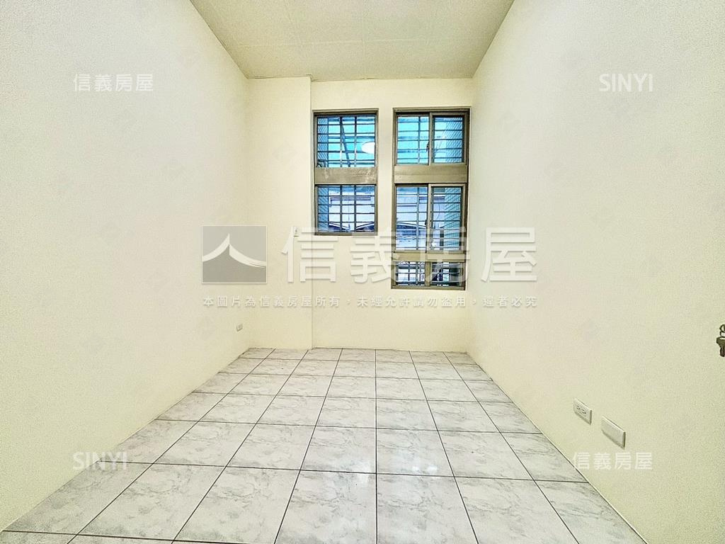 近中山醫中邑一品孝親三房房屋室內格局與周邊環境