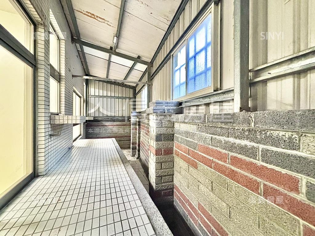 近中山醫中邑一品孝親三房房屋室內格局與周邊環境