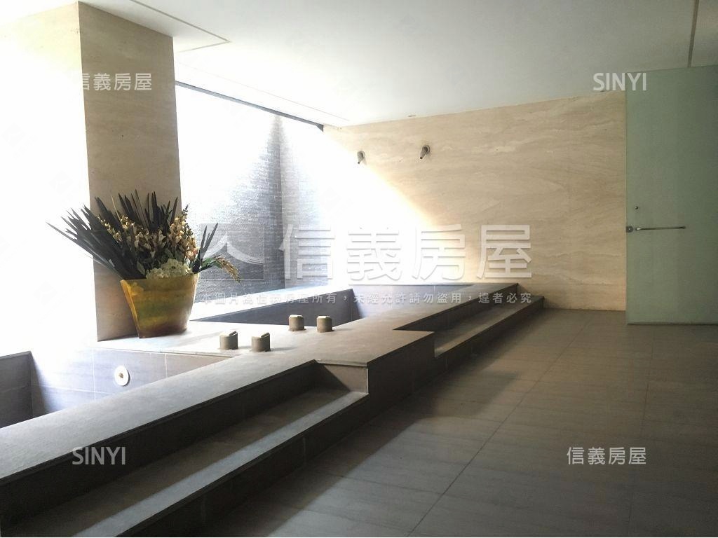 新！願景之旅邊間三房平車房屋室內格局與周邊環境