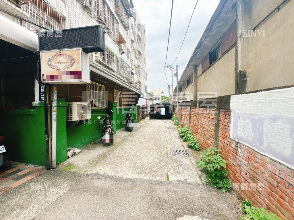 勝利商圈！２０年臨路透天房屋室內格局與周邊環境