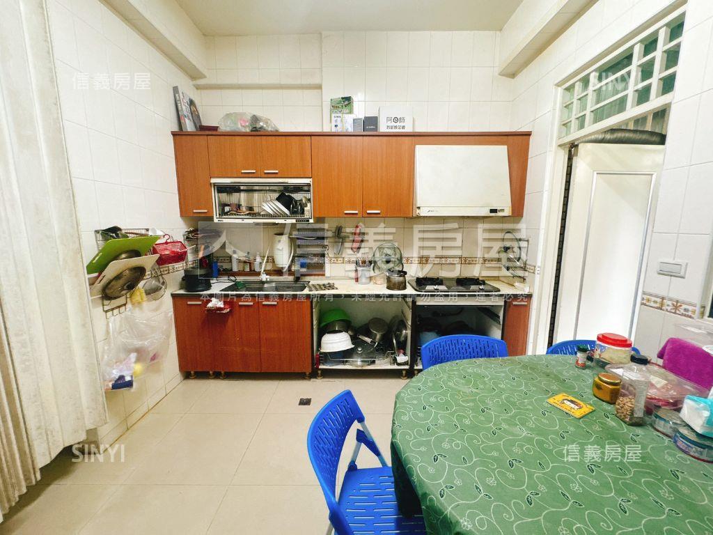 勝利商圈！２０年臨路透天房屋室內格局與周邊環境