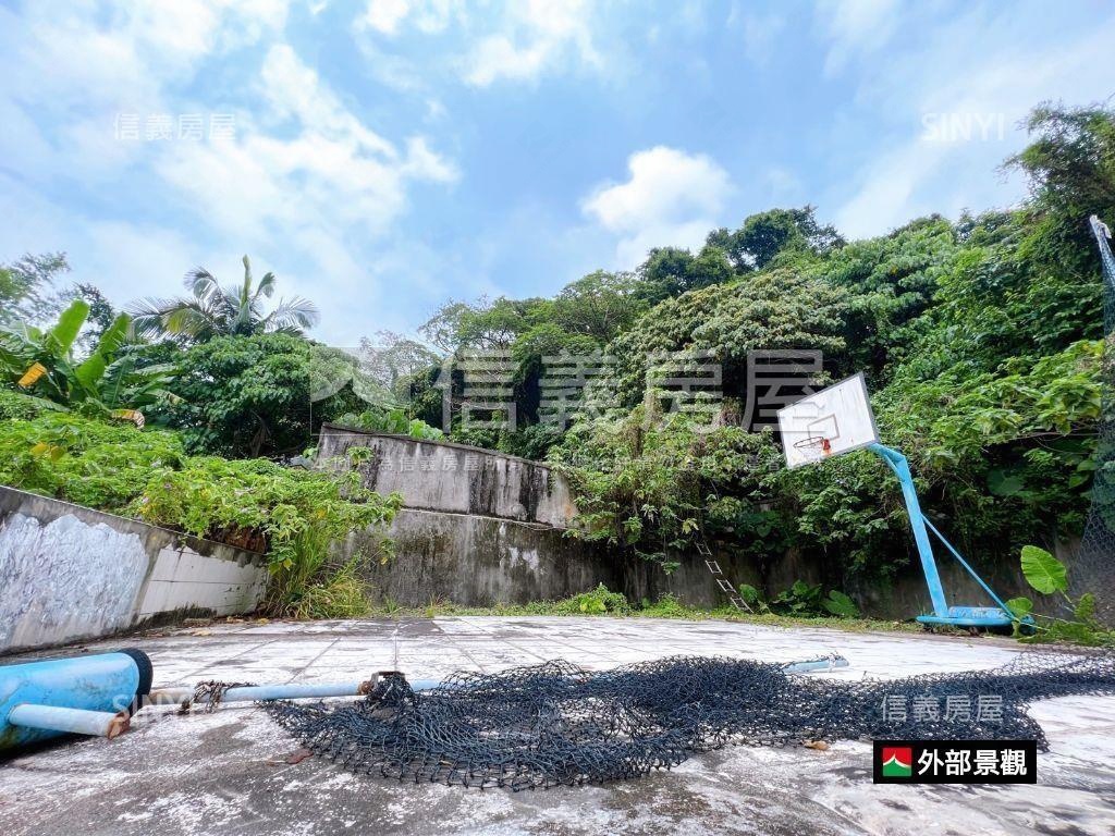 德行東路大土地透天房屋室內格局與周邊環境
