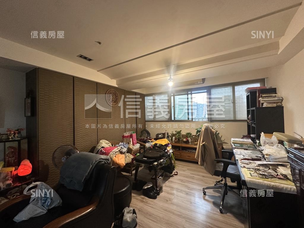 帝國大廈高樓空間大房屋室內格局與周邊環境