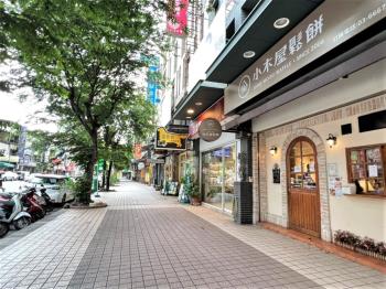 光復路電梯５層車庫住店