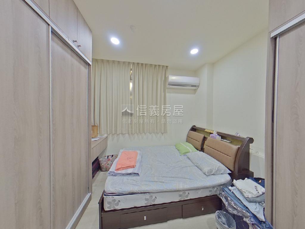 靜心３房一樓坡平車位房屋室內格局與周邊環境