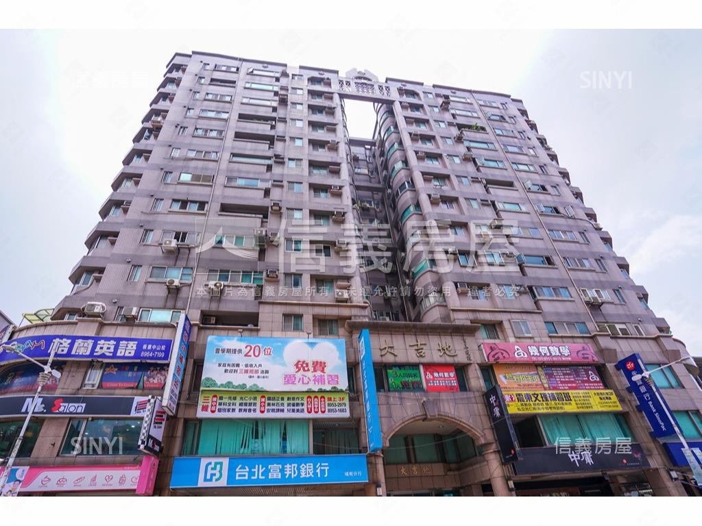 大吉地三房車位房屋室內格局與周邊環境