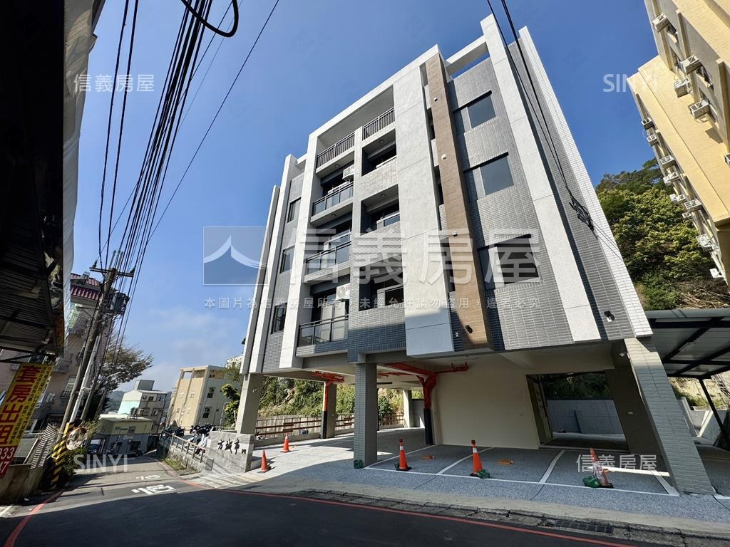 嶄新方城市２房平面車位房屋室內格局與周邊環境