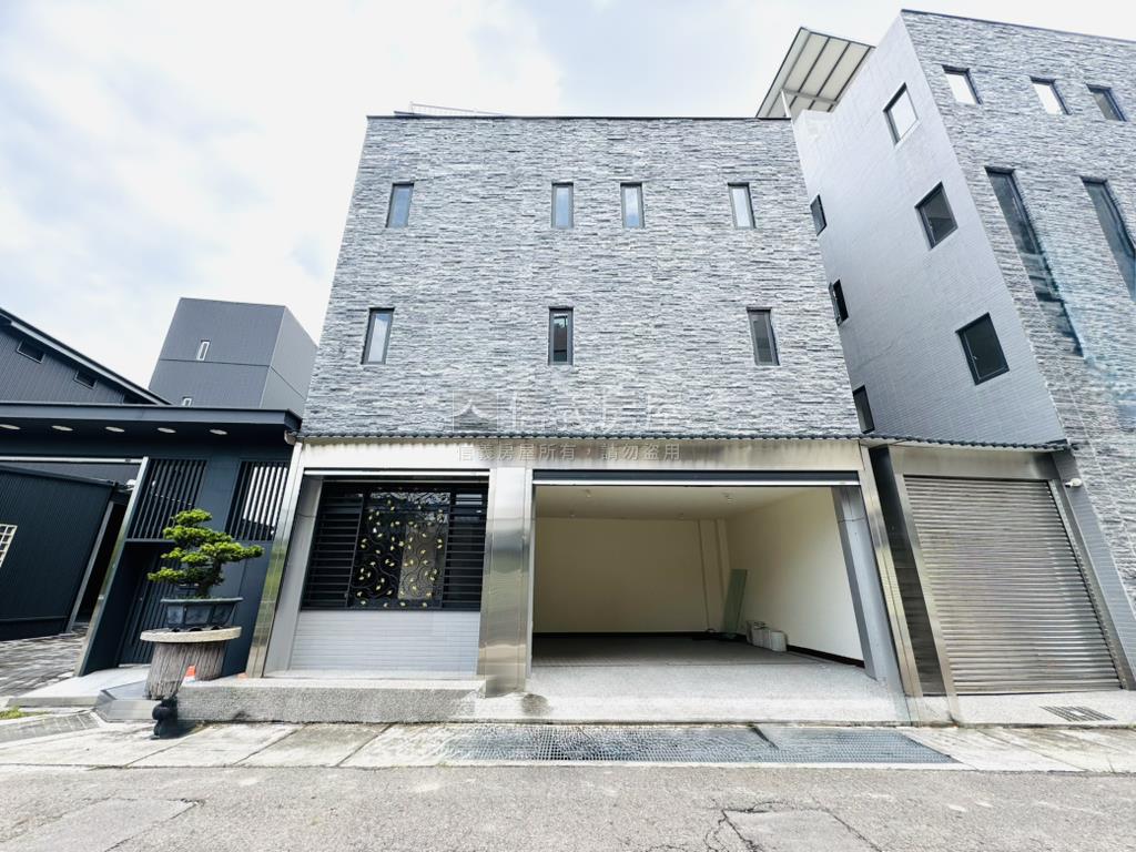 潭子弘文學區電梯住店房屋室內格局與周邊環境