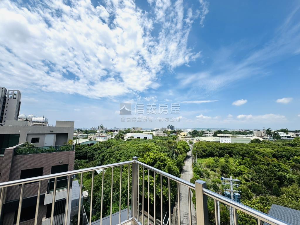 潭子弘文學區電梯住店房屋室內格局與周邊環境