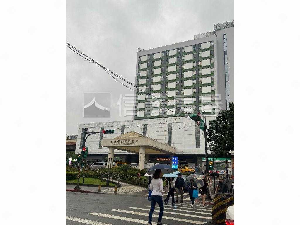 萬芳商圈２樓黃金店辦房屋室內格局與周邊環境