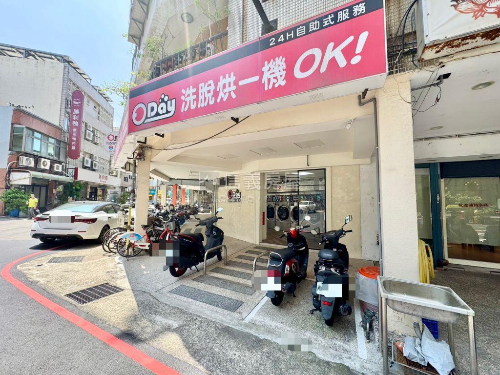 光華南街雙面角窗店面房屋室內格局與周邊環境