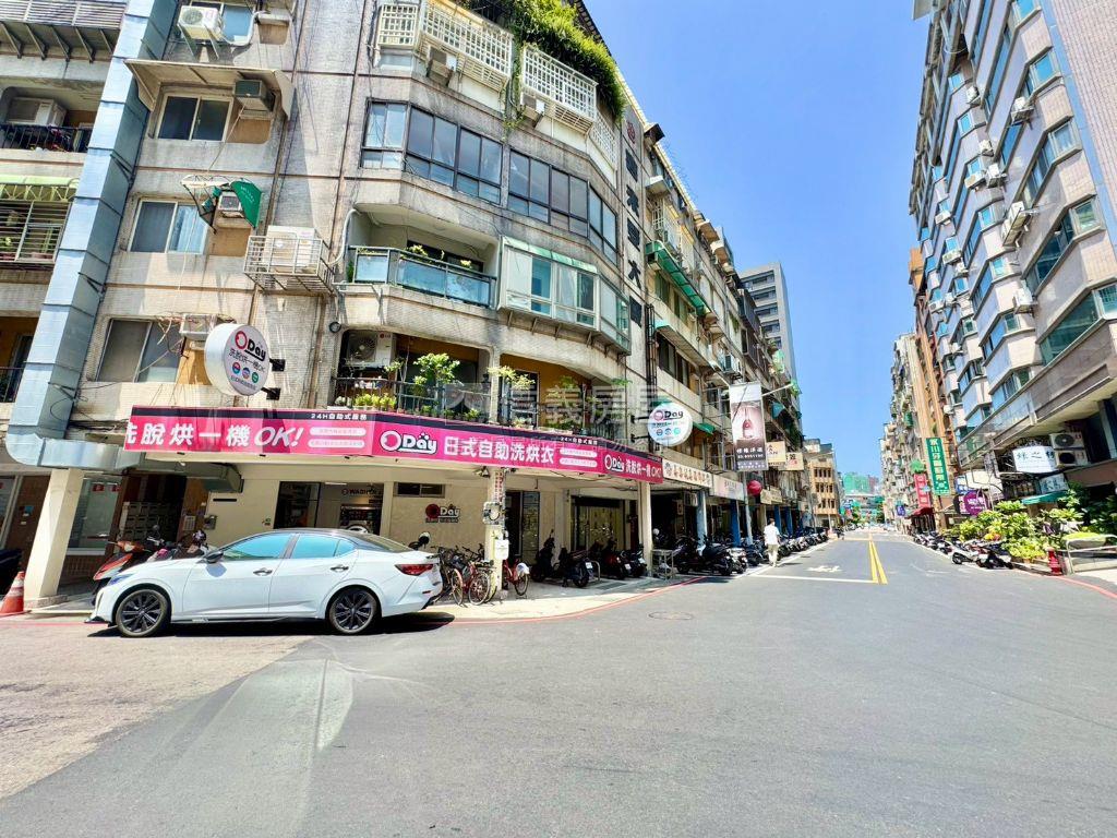 光華南街雙面角窗店面房屋室內格局與周邊環境