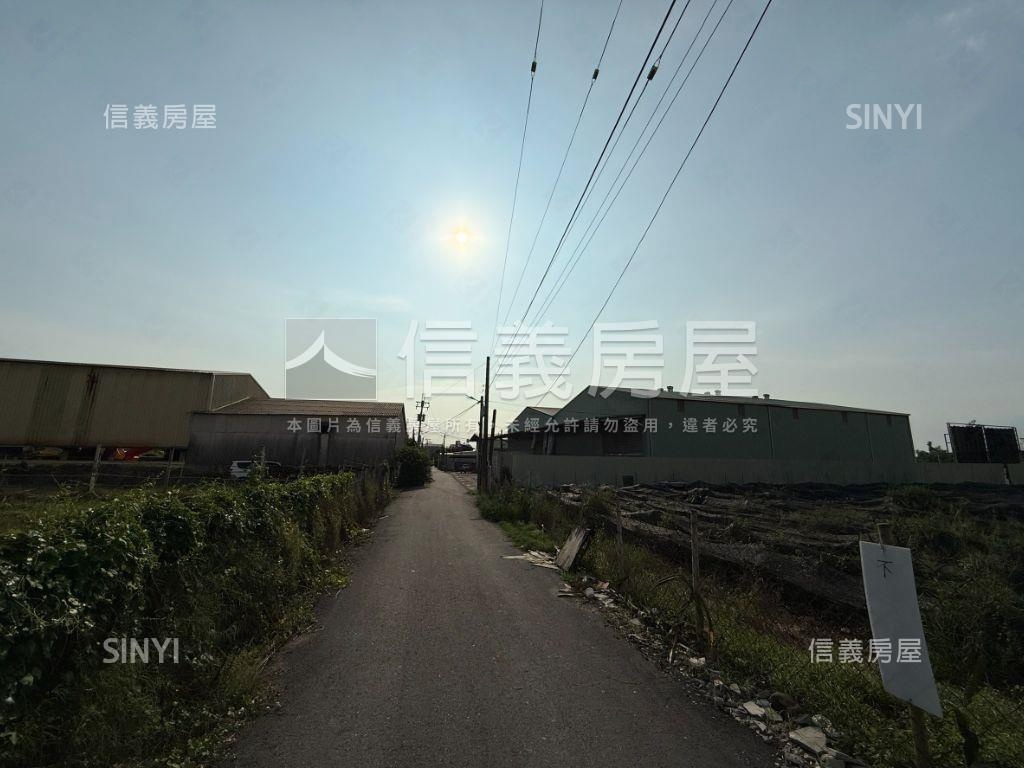 臨正大社路千坪土地Ｂ房屋室內格局與周邊環境