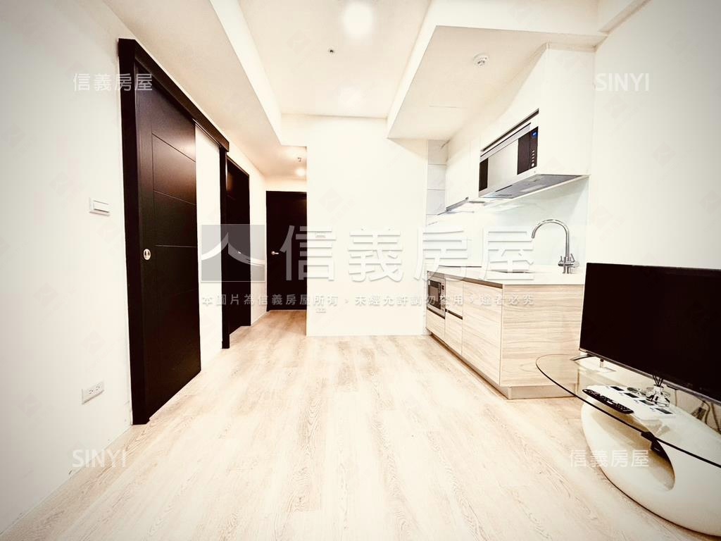 天空之邑三房美宅車位房屋室內格局與周邊環境