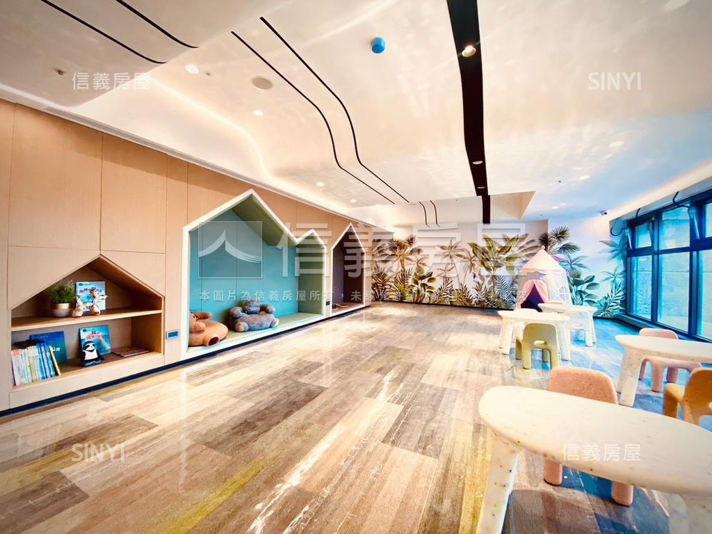 天空之邑三房美宅車位房屋室內格局與周邊環境