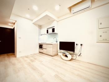 天空之邑三房美宅車位